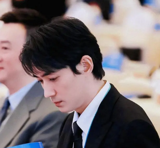 朱一龙自曝曾犹豫是否接演消失的她-朱一龙自曝曾犹豫是否接演消失的她